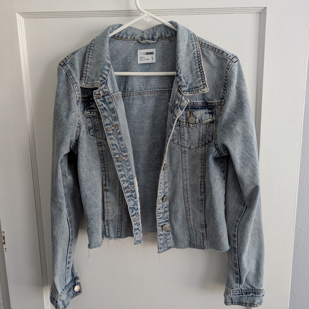 Women's Light Blue Denim Jacket